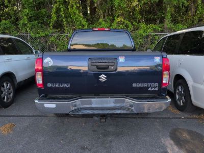 2011 Suzuki Equator — rear three-quarter view