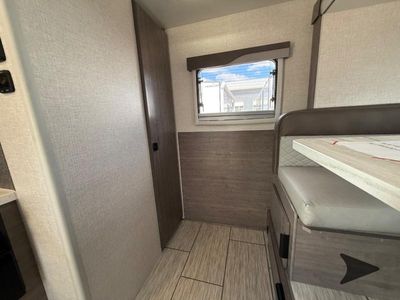 2024 Lance Lance Travel Trailers - Photo 14