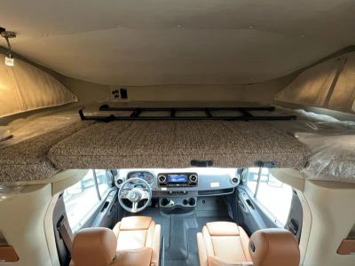 2026 Winnebago NAVION - Photo 4