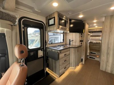 2026 Winnebago NAVION - Photo 6