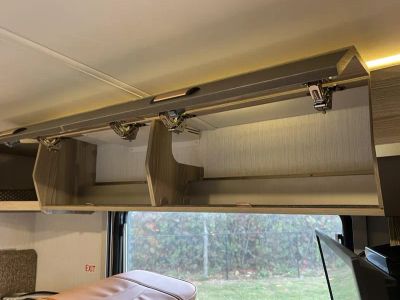 2026 Winnebago NAVION - Photo 28