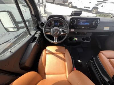 2026 Winnebago NAVION - Photo 2