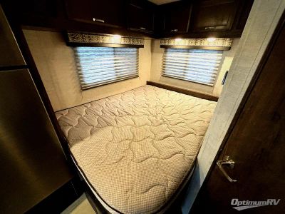2021 Gulf Stream Conquest Class C - Photo 15