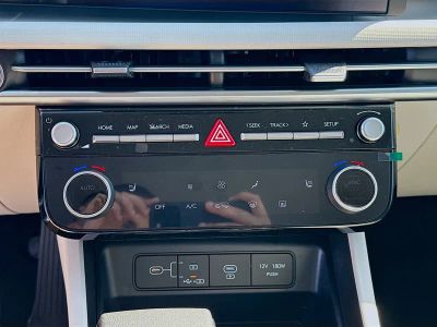 2026 Hyundai TUCSON — photo 12 view