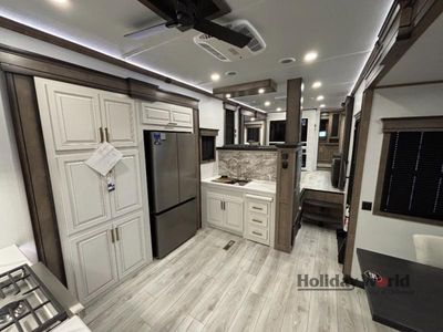 2025 Keystone Montana - Photo 6
