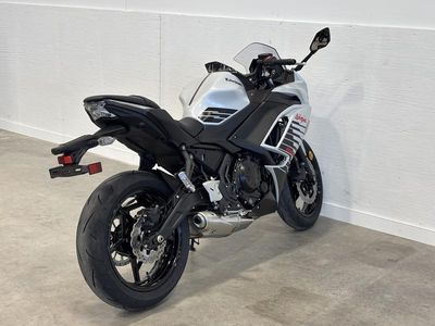 2026 Kawasaki Ninja 650 - Photo 8