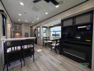 2025 Keystone RV Avalanche - Photo 15