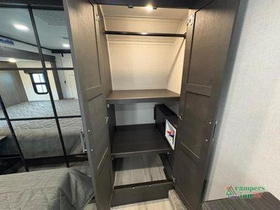 2025 Keystone RV Avalanche - Photo 45