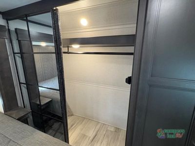 2025 Keystone RV Avalanche - Photo 43