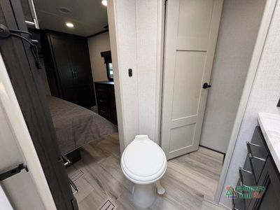 2025 Keystone RV Avalanche - Photo 40