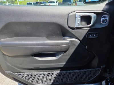 2019 Jeep Wrangler — photo 20 view