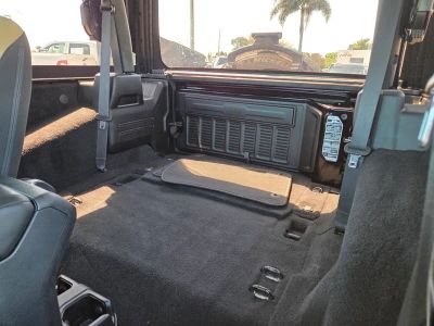 2019 Jeep Wrangler — photo 16 view