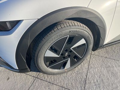 2026 Hyundai IONIQ 5 - Photo 9