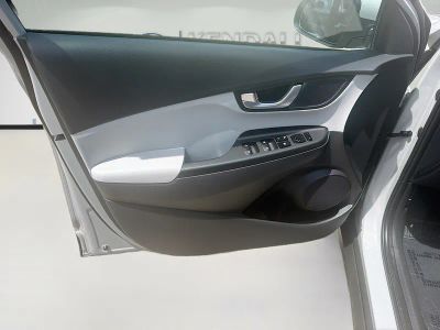 2023 Hyundai Kona — photo 17 view