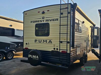 2025 Palomino Puma - Photo 2