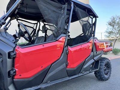 2025 Honda Pioneer 1000-6 Deluxe Crew - Photo 15