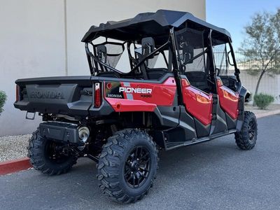 2025 Honda Pioneer 1000-6 Deluxe Crew - Photo 4