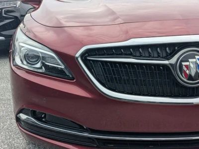 2017 Buick LaCrosse — photo 8 view