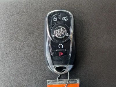 2017 Buick LaCrosse — photo 28 view