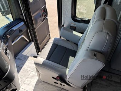 2026 Fleetwood Discovery LXE - Photo 10
