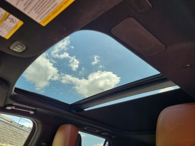 2023 Lincoln Navigator - Photo 3