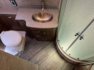 2020 Newmar BAY STAR — photo 18 view