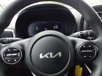 2023 Kia Soul - Photo 12