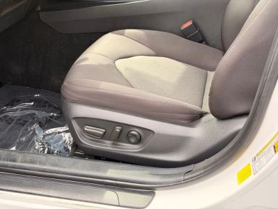 2020 Toyota Camry Hybrid - Photo 23