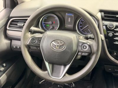 2020 Toyota Camry Hybrid - Photo 18