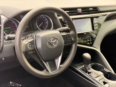 2020 Toyota Camry Hybrid - Photo 19