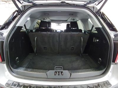 2023 Ford Explorer — photo 11 view