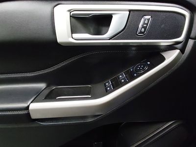 2023 Ford Explorer — photo 22 view