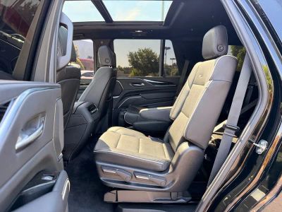 2023 Cadillac Escalade Sport - Photo 18