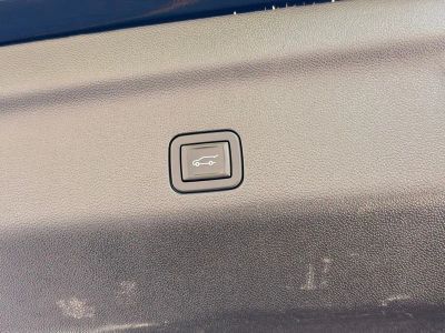 2023 Cadillac Escalade Sport - Photo 16