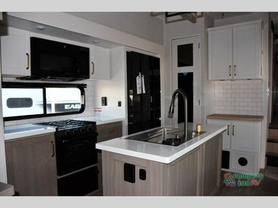 2026 Jayco Eagle - Photo 12