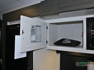 2026 Venture RV SportTrek - Photo 34