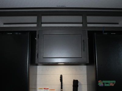 2026 Venture RV SportTrek - Photo 15