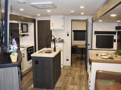 2026 Venture RV SportTrek - Photo 23