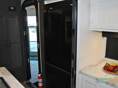 2026 Venture RV SportTrek - Photo 25