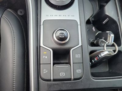 2021 Kia Sorento Hybrid - Photo 26