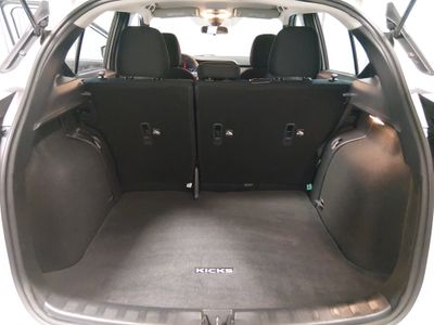 2024 Nissan Kicks — photo 11 view