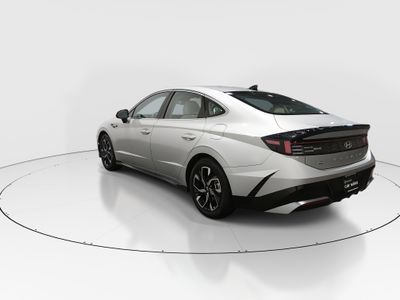 2024 Hyundai Sonata - Photo 5