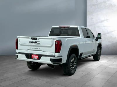 2026 GMC Sierra 3500HD - Photo 6