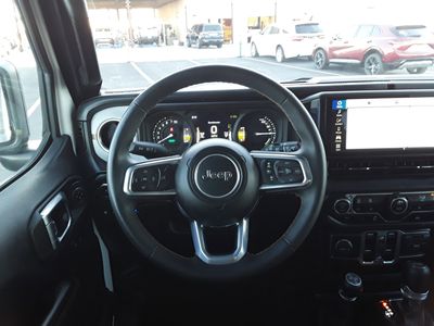 2024 Jeep Wrangler 4xe — photo 10 view