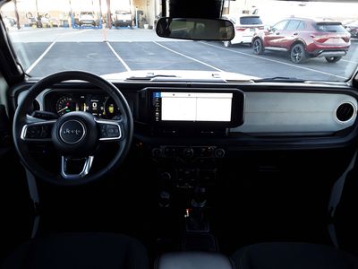 2024 Jeep Wrangler 4xe — photo 9 view