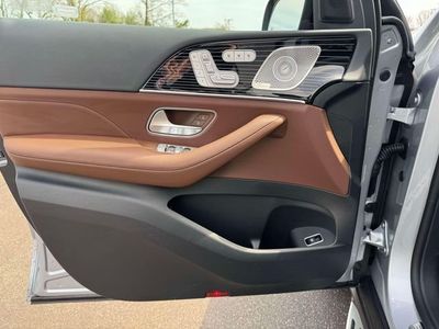 2026 Mercedes-Benz GLE - Photo 18