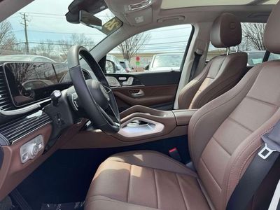 2026 Mercedes-Benz GLE - Photo 4