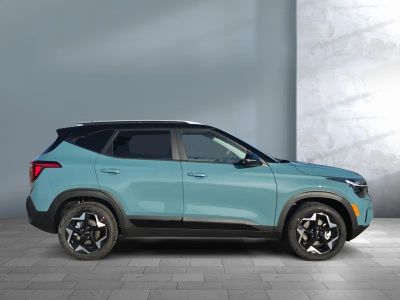 2026 Kia Seltos — engine compartment view