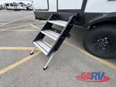 2025 Gulf Stream RV Yellowstone Ranch Edition - Photo 11