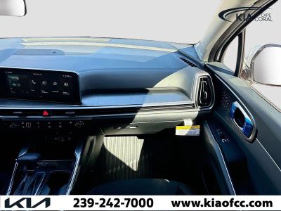 2026 Kia Sorento — photo 16 view